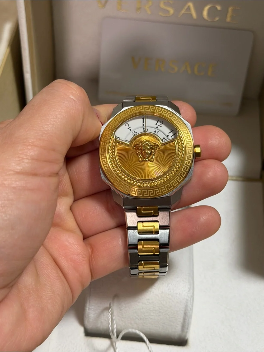 AUTHENTIC!! VERSACE DYLOS watch unisex stainless steel with original Box